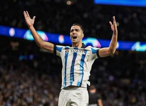 包含纽卡斯尔今晚防线松动蒂姆在尤文图斯比赛中大比分领先，现场解说直呼：清晨阿斯顿维拉备战意甲的词条